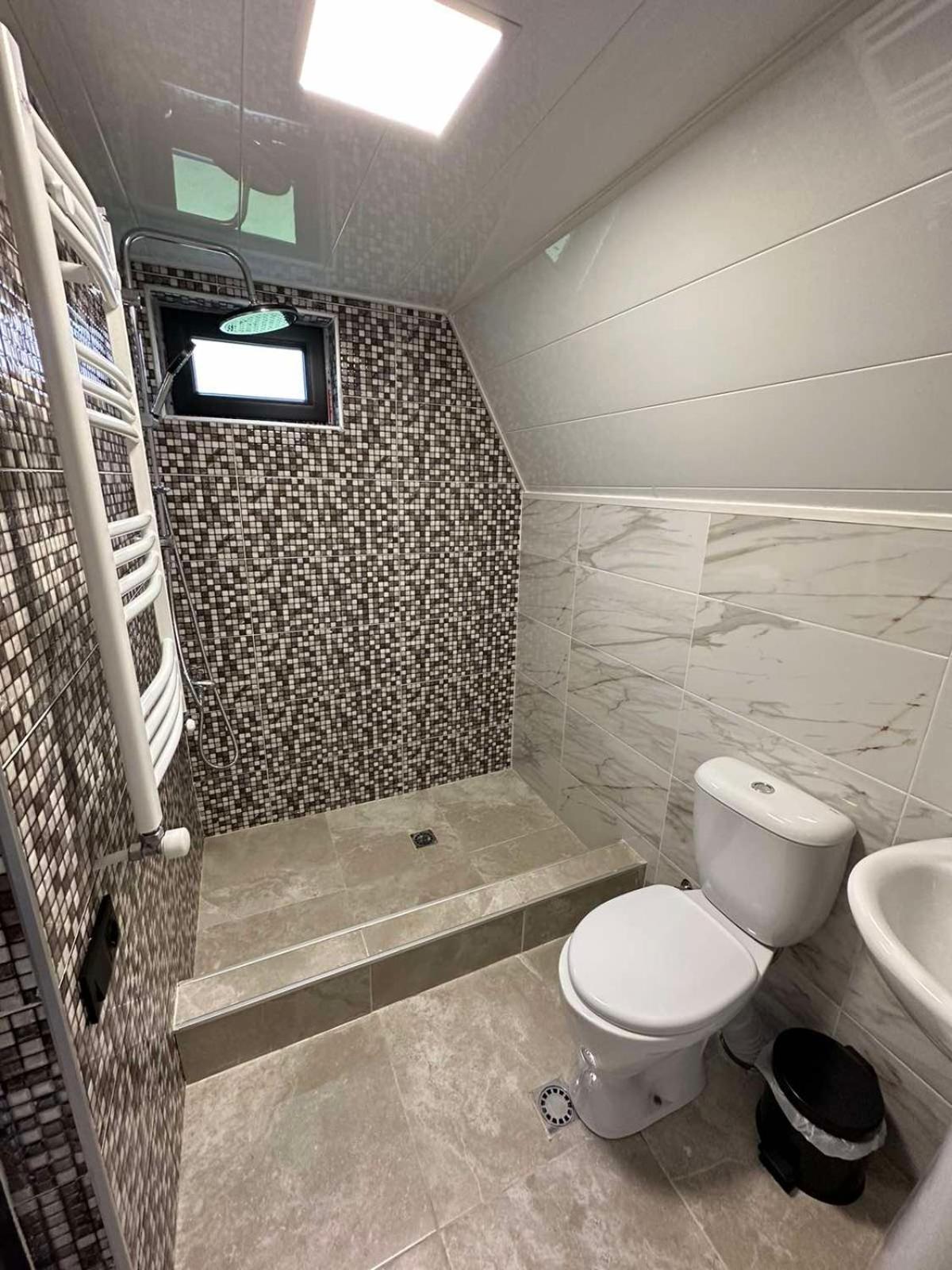 Thomas' Hut Apartment Kazbegi Luaran gambar